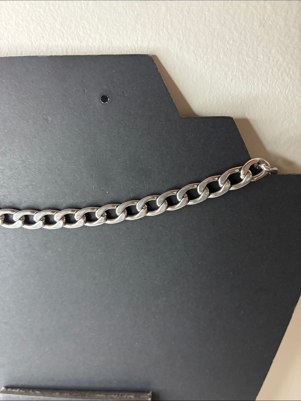 Chunky Silver Fear Handcuff 22” Stainless Steel Chain Necklace - Picture 9 of 12